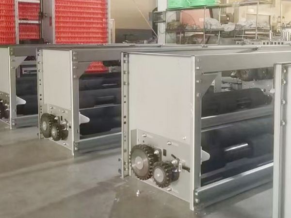 高鋅板自動清糞機